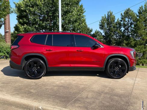 Used 2024 GMC Acadia Elevation w/ Black Edition FWD image 7