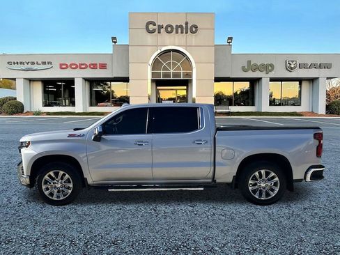 Used 2022 Chevrolet Silverado 1500 LTZ image 6