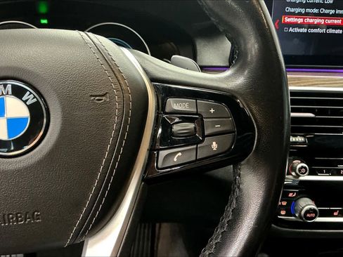 Used 2019 BMW 530e 530e iPerformance image 21