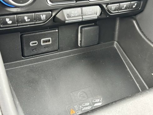 Used 2024 Chevrolet Tahoe High Country w/ Advanced Technology Package image 14