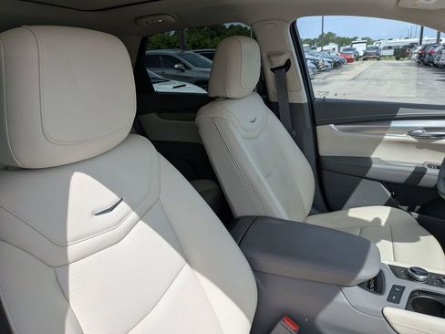 Certified 2024 Cadillac XT5 Premium Luxury w/ Technology Package FWD image 28