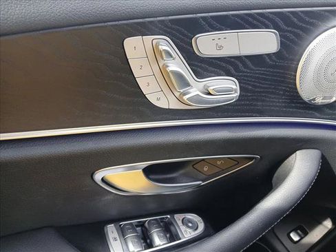 Used 2022 Mercedes-Benz E 350 Sedan image 25