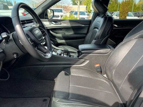 Used 2022 Jeep Grand Cherokee L Overland AWD/4WD image 12
