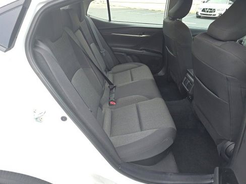 Used 2025 Toyota Camry XSE image 18
