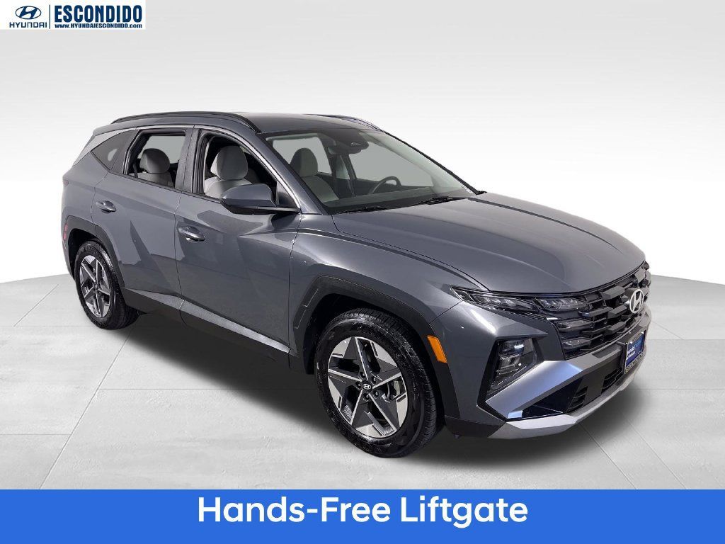 Certified 2025 Hyundai Tucson SEL FWD image 8