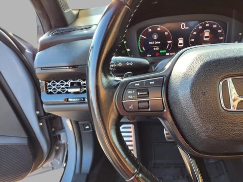 Used 2023 Honda Accord Sport image 11