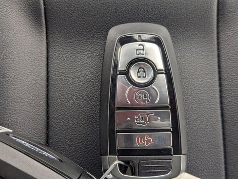 New 2026 Ford Expedition Max Platinum image 31