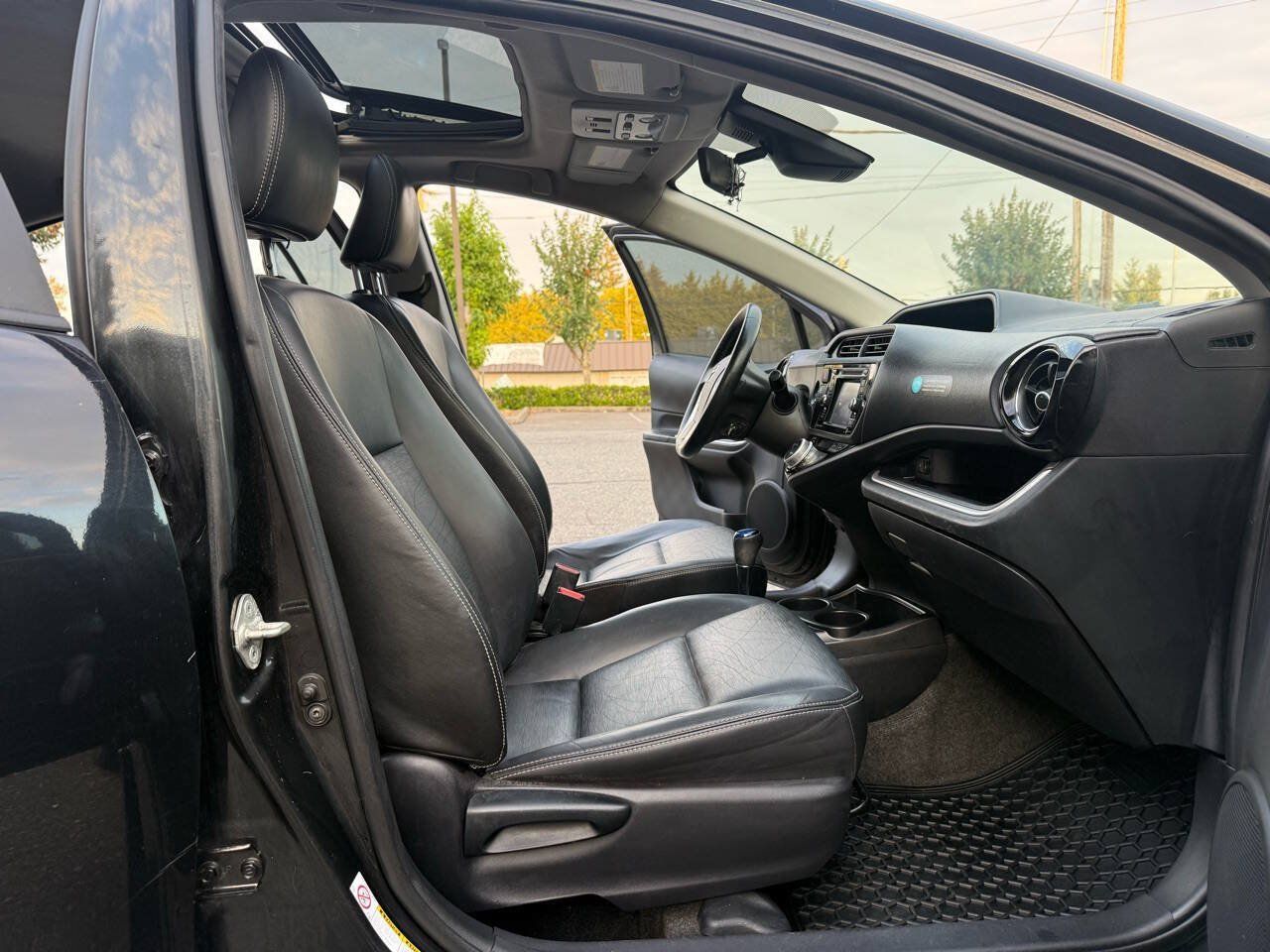 Used 2016 Toyota Prius C Four FWD image 13