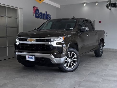 Certified 2023 Chevrolet Silverado 1500 LT AWD/4WD image 2