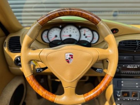 Used 2001 Porsche 911 Carrera RWD image 20