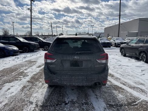 Used 2023 Subaru Forester Premium image 13
