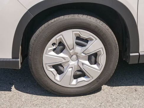 Used 2022 Subaru Forester image 6