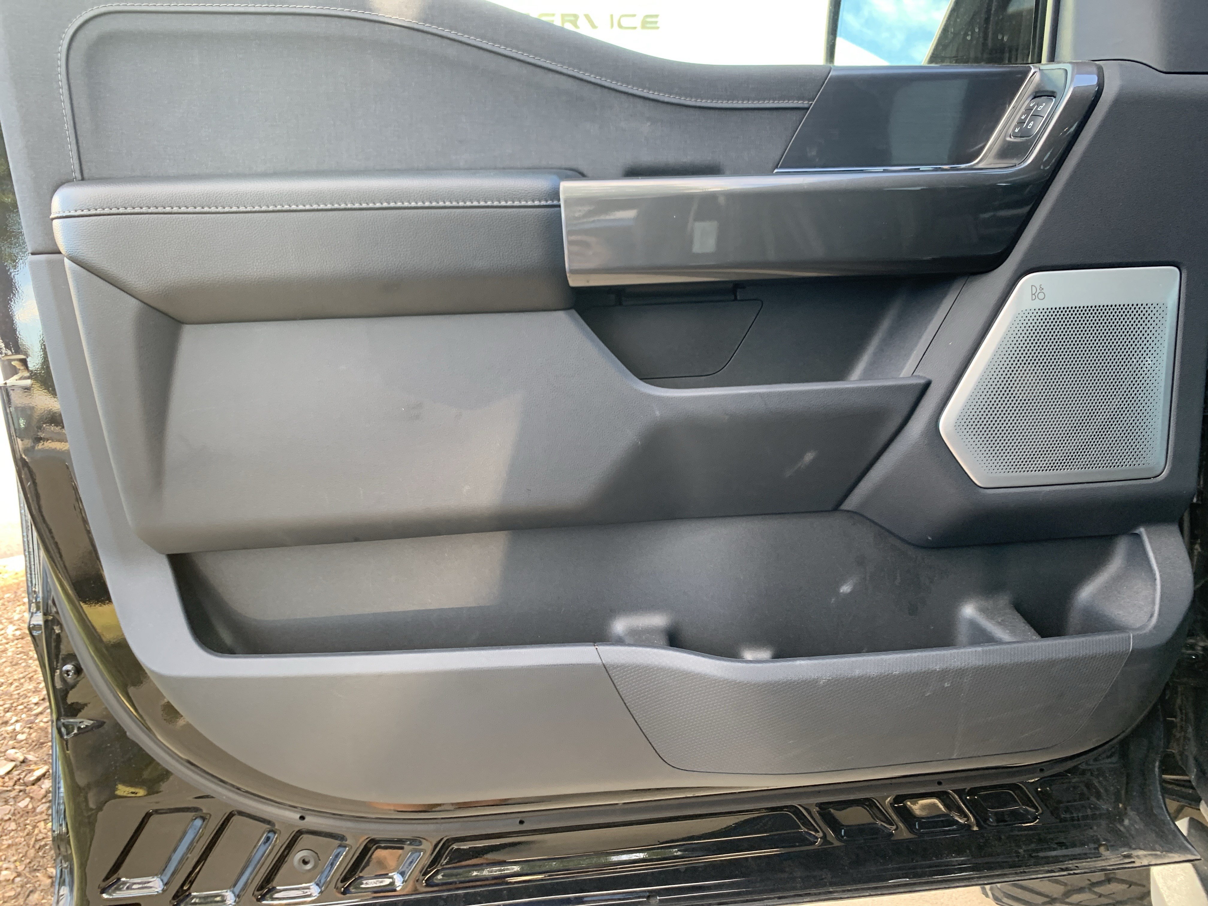 Used 2022 Ford F150 Lariat w/ Equipment Group 502A High AWD/4WD image 14