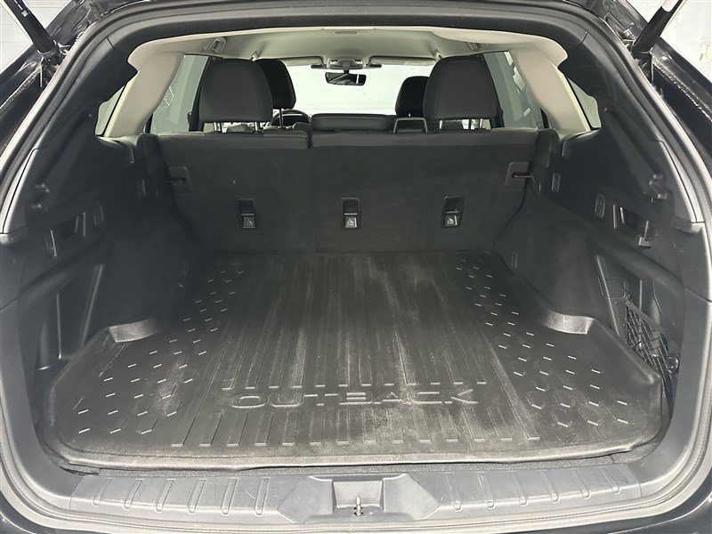 Used 2023 Subaru Outback Onyx Edition AWD/4WD image 16