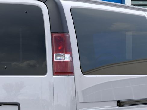 New 2025 Chevrolet Express 2500 Extended RWD image 11
