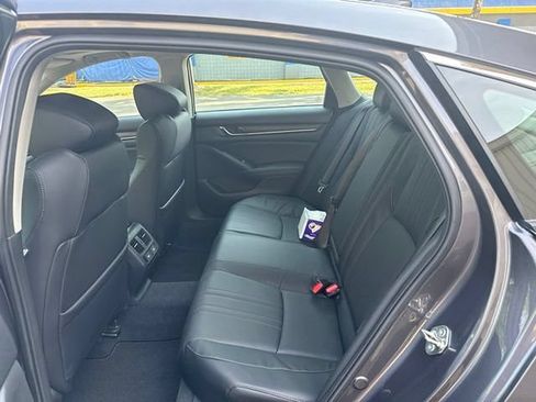 Used 2018 Honda Accord EX-L image 10