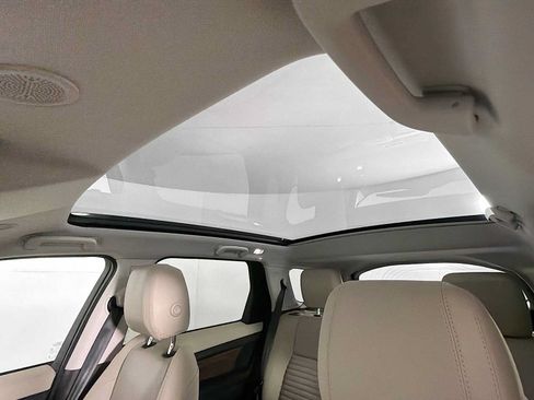 Used 2025 Land Rover Discovery Sport S AWD/4WD image 12