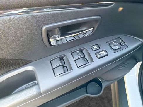 New 2026 Mitsubishi Outlander Sport LE AWD/4WD image 21