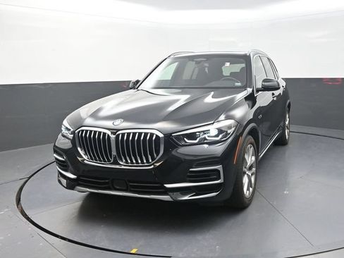 Used 2022 BMW X5 xDrive45e AWD/4WD image 2