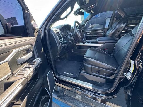 Used 2019 RAM 2500 Laramie AWD/4WD image 10