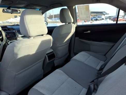 Used 2013 Toyota Camry LE image 14