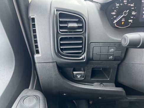 Used 2025 RAM ProMaster 3500 w/ Crew Van Package image 13