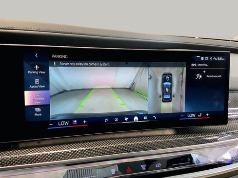 Used 2024 BMW i7 xDrive60 w/ Executive Package AWD/4WD image 26