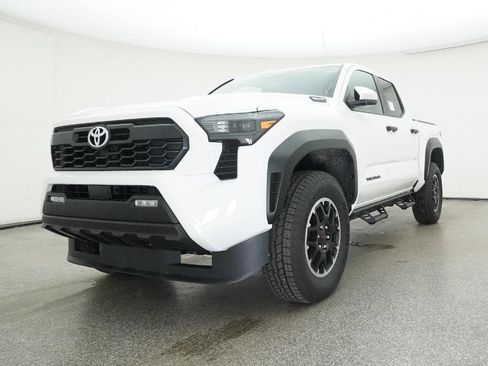 New 2025 Toyota Tacoma TRD Off-Road image 19