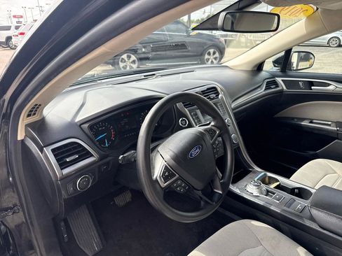 Used 2019 Ford Fusion S FWD image 8