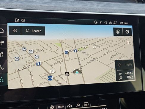 Used 2021 Audi e-tron Premium w/ Convenience Plus Package image 9