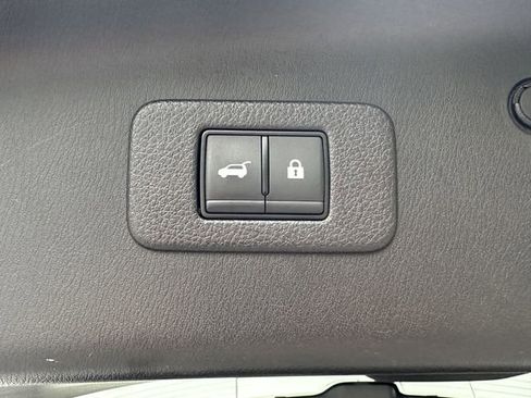 Certified 2024 Nissan Armada Platinum w/ Captain's Chairs Package AWD/4WD image 21