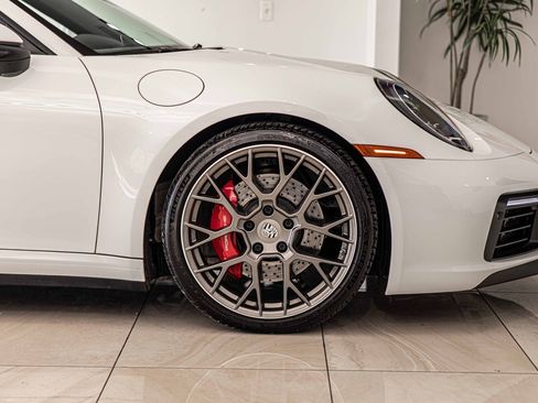 Used 2022 Porsche 911 Carrera 4S image 11