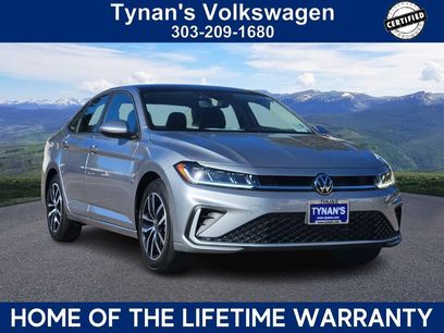 Certified 2025 Volkswagen Jetta SE w/ Sunroof Package