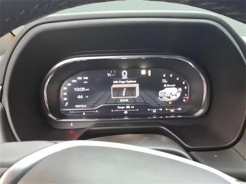 Used 2022 GMC Yukon XL SLE w/ Gmc Pro Safety Plus Package image 16