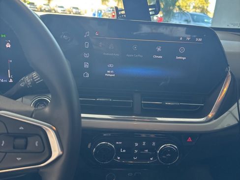 Used 2024 Chevrolet Trax LT w/ Driver Confidence Package image 7