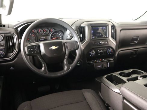 Used 2025 Chevrolet Silverado 1500 Custom AWD/4WD image 2
