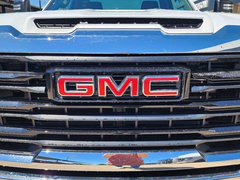 New 2026 GMC Sierra 3500 Pro AWD/4WD image 9