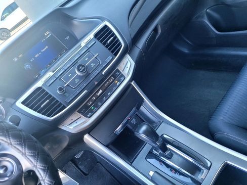 Used 2015 Honda Accord Sport image 11