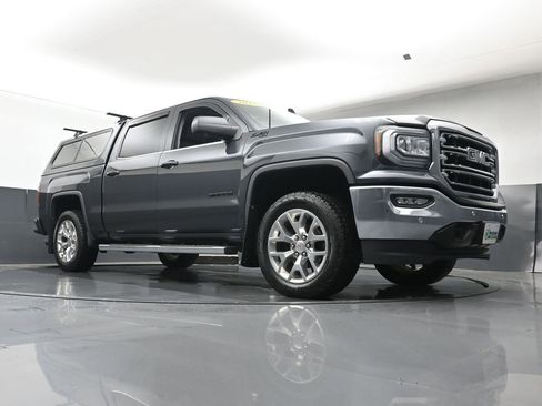 Used 2017 GMC Sierra 1500 SLT w/ SLT Premium Package image 22