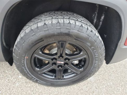 Used 2023 GMC Acadia AT4 w/ Technology Package image 35