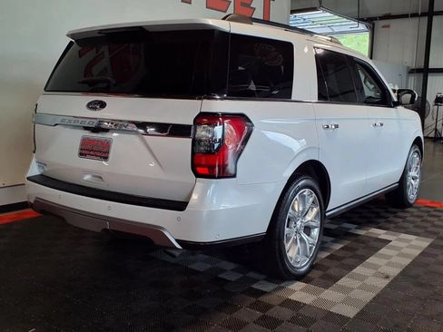 Used 2018 Ford Expedition Limited w/ Equipment Group 302A AWD/4WD image 9