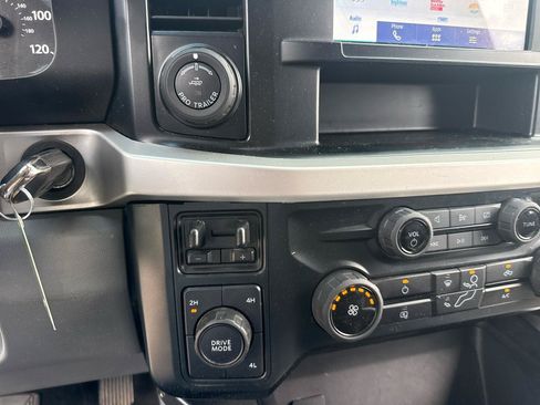 Used 2023 Ford F450 XLT w/ 360-Degree Camera Package AWD/4WD image 21