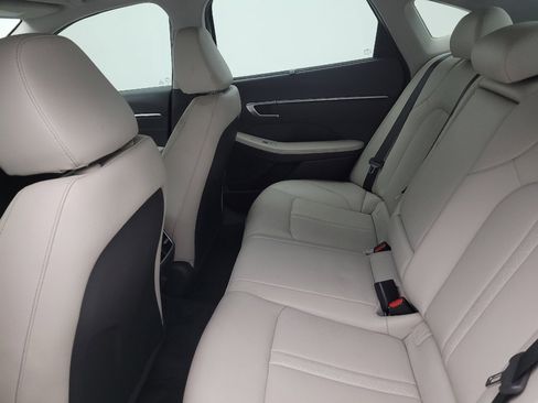 Used 2021 Hyundai Sonata Limited FWD image 18