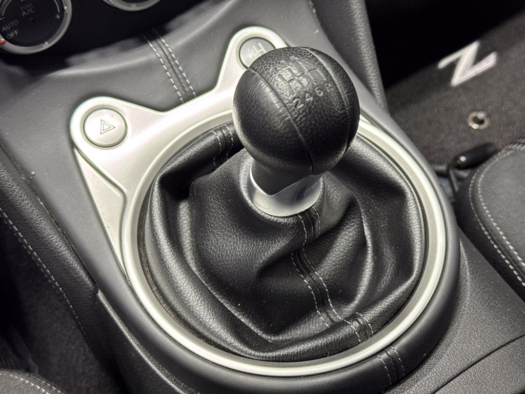 Used 2016 Nissan 370Z Coupe RWD image 18