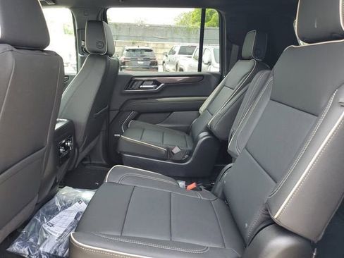 New 2026 GMC Yukon XL Elevation RWD image 11