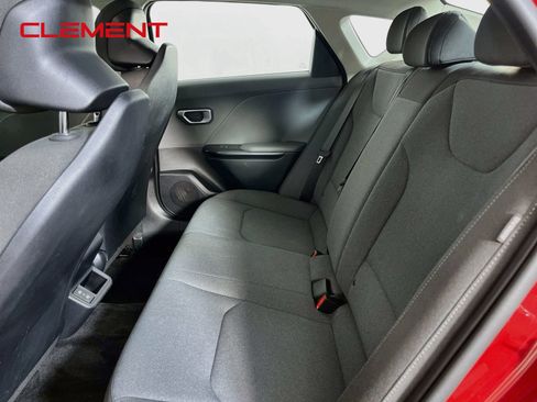 Used 2025 Kia K4 FWD image 29