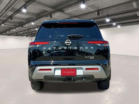 Used 2025 Nissan Pathfinder Platinum w/ Cargo Package image 15