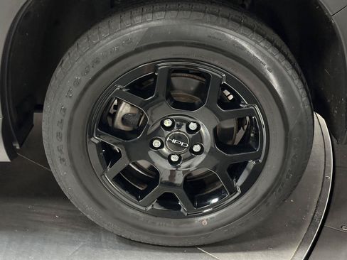 Used 2023 Honda Pilot EX-L image 19