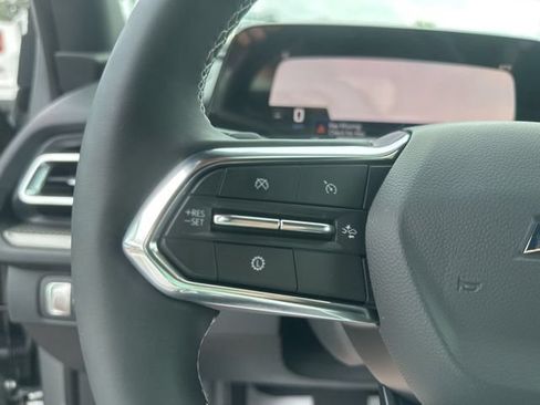 New 2026 Chevrolet Traverse LT w/ Midnight/Sport Edition FWD image 19