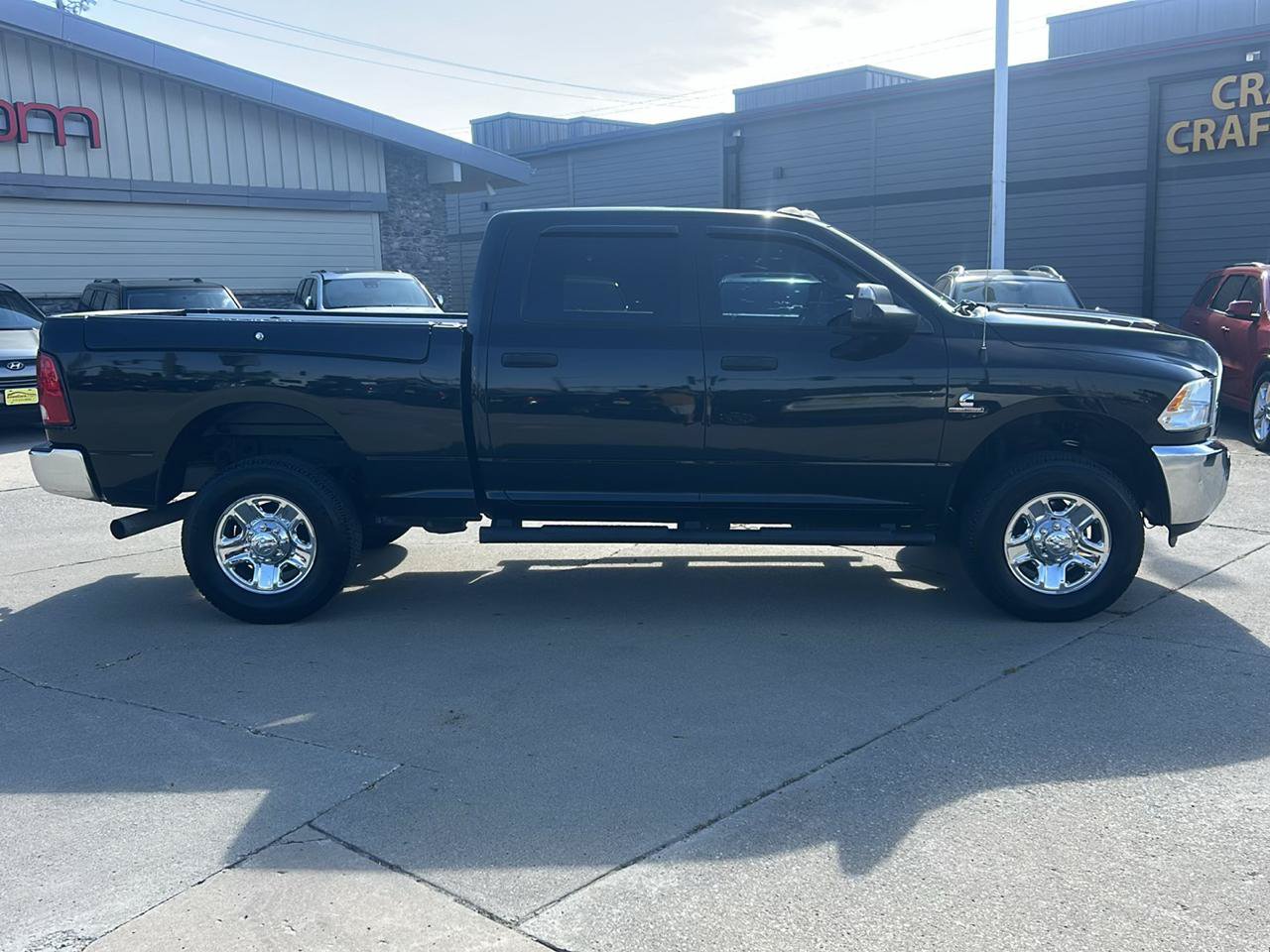 Used 2017 RAM 2500 Tradesman w/ Chrome Appearance Group AWD/4WD image 2